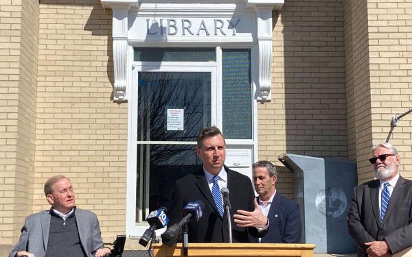 Rep. Magaziner x Warwick Library
